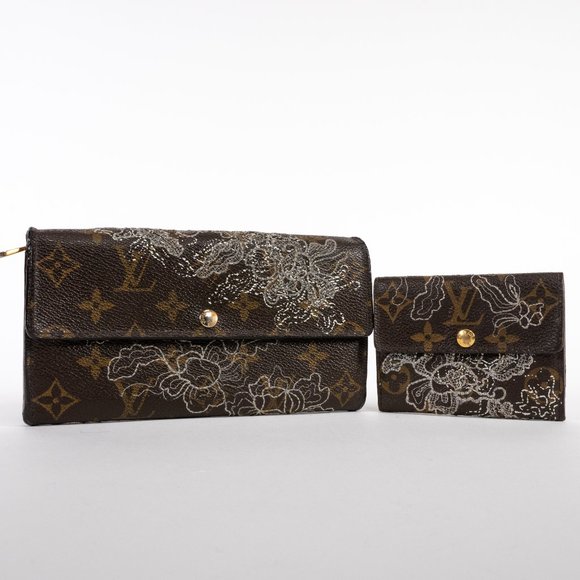 LOUIS VUITTON Limited Edition Wallet Set of 2 - Picture 4 of 15